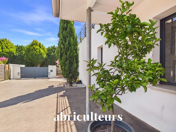 Villa contemporaine de 2018 avec piscine et toit-terrasse Seignosse Bourg