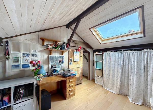 Chalet savoyard de 168m² - Drôme des colines - Saint Uze