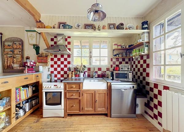 Chalet savoyard de 168m² - Drôme des colines - Saint Uze