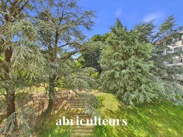 Grand T5 familial de 137 m² en vente à Saint-Herblain/Quartier Tillay (44800)