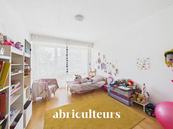Grand T5 familial de 137 m² en vente à Saint-Herblain/Quartier Tillay (44800)