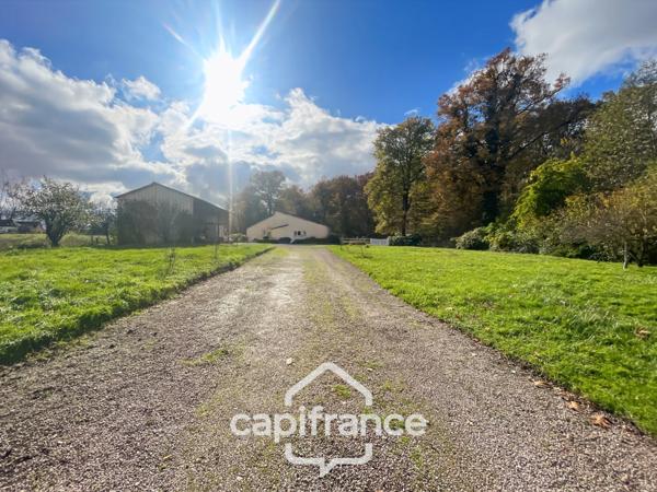 Maison rénovée de 180 m² avec piscine — cadre paisible