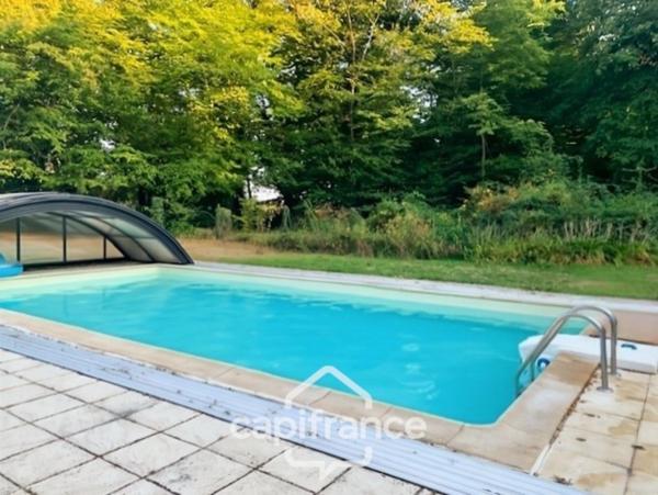 Maison rénovée de 180 m² avec piscine — cadre paisible