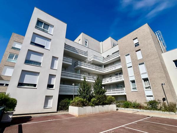 Appartement Cergy 2 pièce(s) 40 m2 €185 000 ** - Référence 2312