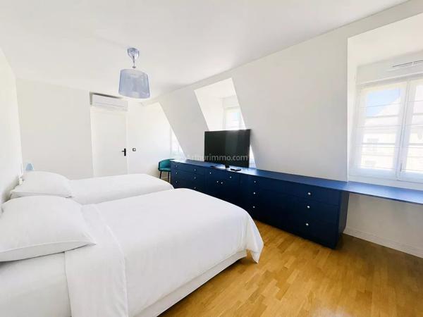 Vente                                                      Appartement
                        
                     6 pièces                      192 m2                     à Serris