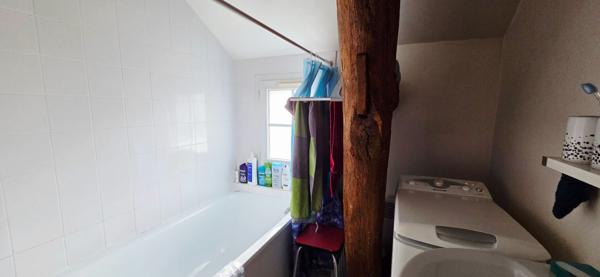 Appartement 3 pièces à vendre à Étampes vendu loué avec deux places de stationnement et jardinet - Investissement idéall