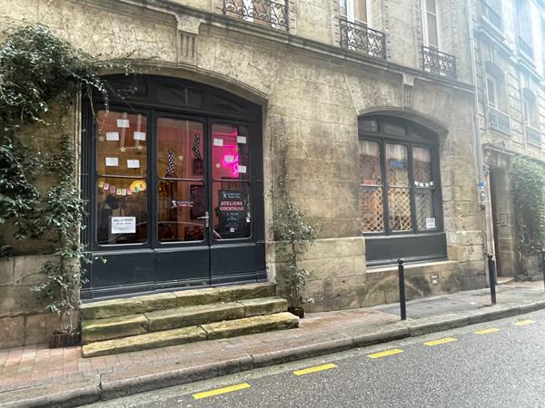local commercial Bordeaux