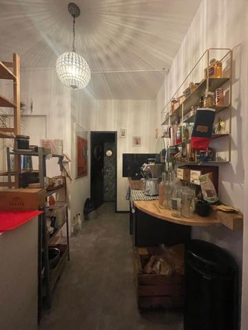 local commercial Bordeaux