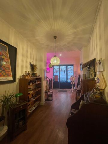 local commercial Bordeaux