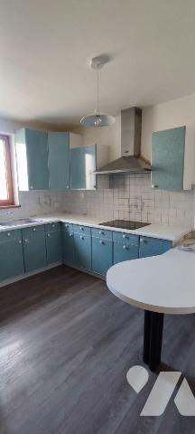 Hyper centre ville, Appartement expo SUD, 72 m²,  2nd étage, de type 2bis comprenant SAS, entré...