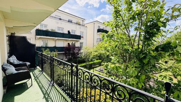 Vente                                                      Appartement
                        
                     3 pièces                      67 m2                     à Serris