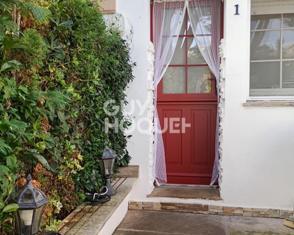 À deux pas de la plage des Deux Jumeaux-T2 rez-de-jardin.