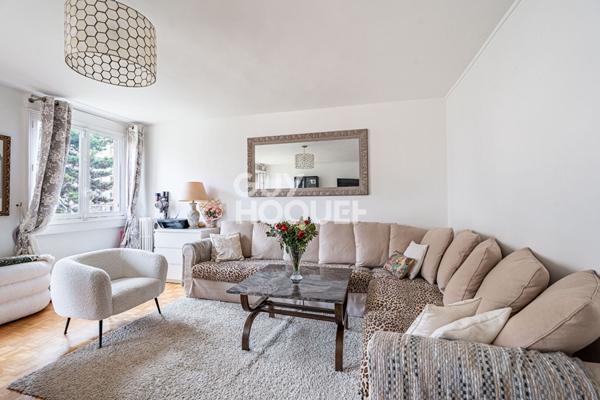 APPARTEMENT 4 PIECES - PROCHE METRO GABRIEL PERI