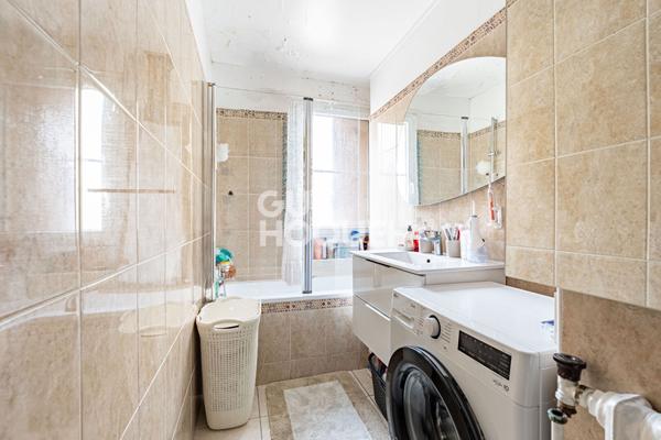 APPARTEMENT 4 PIECES - PROCHE METRO GABRIEL PERI