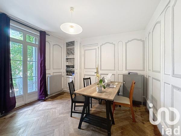 Maison 10 pièces de 243 m² à Tourville-la-Rivière (76410)