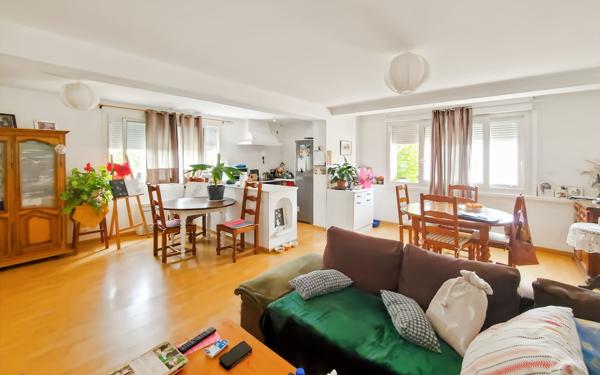 Maison à vendre    6 pièces •  Forcalquier