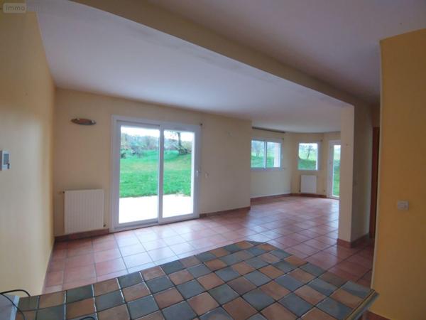 Pavillon à vendre à Plouigneau dans le Finistère (29610), ref : PLDE