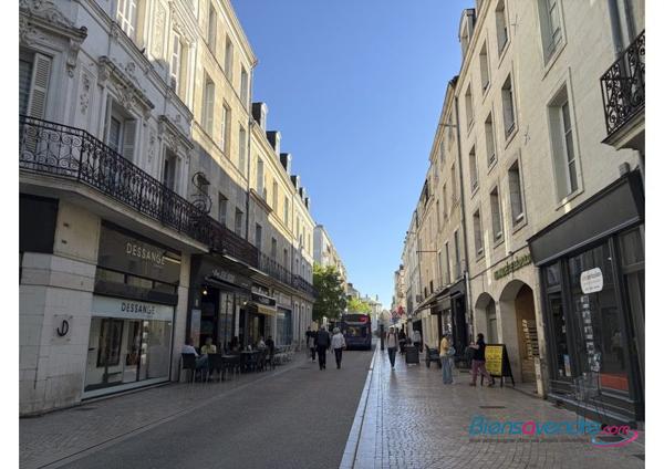 À VENDRE - CENTRE VILLE / PLATEAU