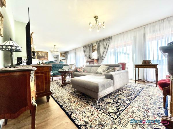 À VENDRE - CENTRE VILLE / PLATEAU