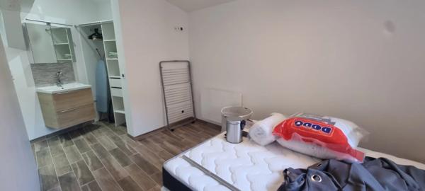 Location                                                      Maison
                        
                     4 pièces                      75 m2                     à Pont-sur-Yonne