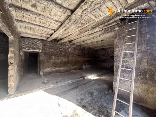 Vente                                                      Ferme
                        
                     5 pièces                      135 m2                     à Châteaubourg