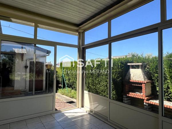 Plain-pied dans le centre de DANGE SAINT ROMAIN