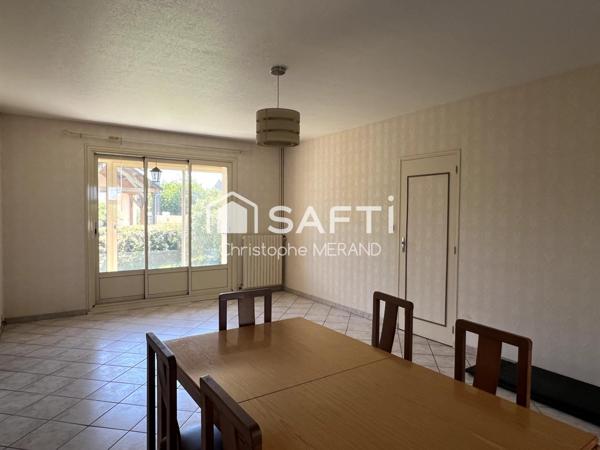 Plain-pied dans le centre de DANGE SAINT ROMAIN