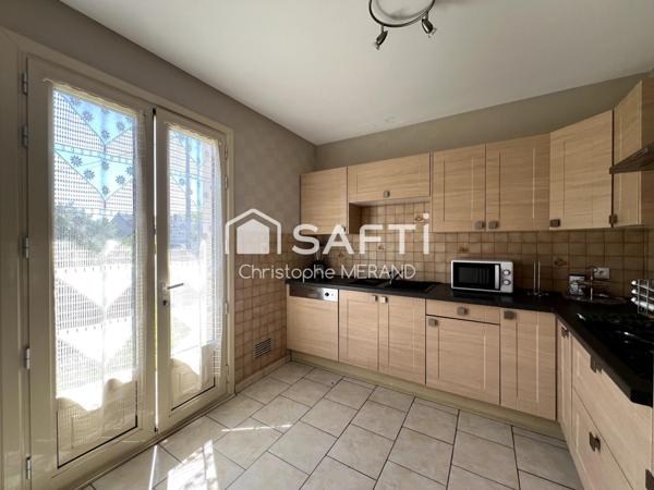 Plain-pied dans le centre de DANGE SAINT ROMAIN