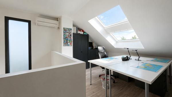 Maison
         8 pièces
        - 240 m² Bien prestige 890 000 € *