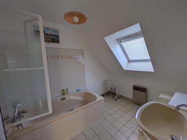 GÂVRES ACCES DIRECT A LA PLAGE JOLIE MAISON DE 105m² ENVIRON 5 PIÈCES PARCELLE CLÔTURÉE EN BOUT D' IMPASSE DE 454m²