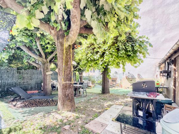 Appartement esprit maison de 94 m² avec jardin privatif, parking & entrée privative