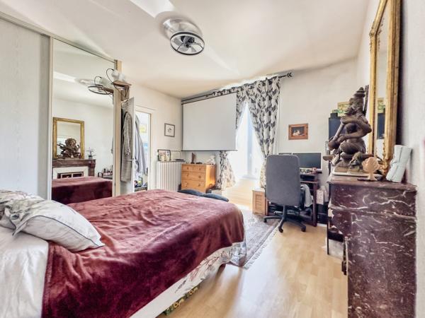Appartement esprit maison de 94 m² avec jardin privatif, parking & entrée privative