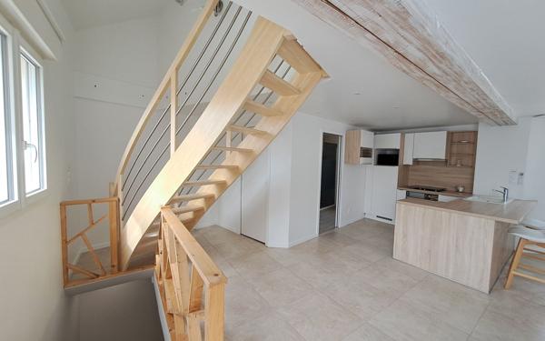 Maison à louer    3 pièces •  Coubron