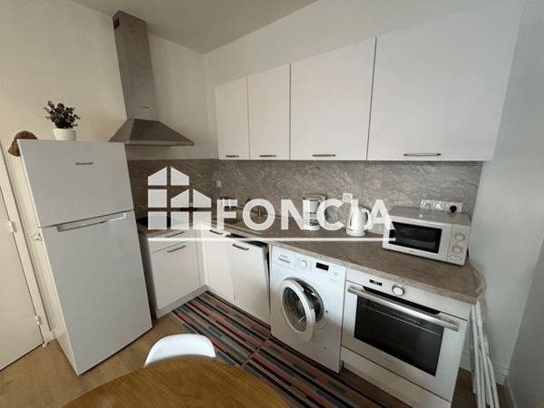 Location Local commercial 2 pièces 40 m² - 19-23 AVENUE DU CHAMPS DE MARS Valence 26000