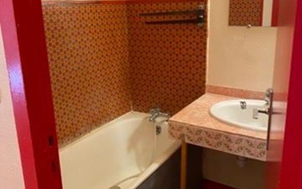 Appartement à vendre    3 pièces • 60,67 m2 Bordeaux