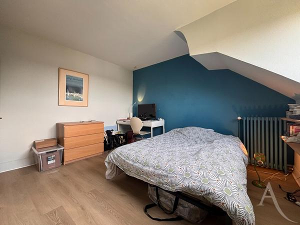 Maison 3 chambres jardin et garage - Bourges