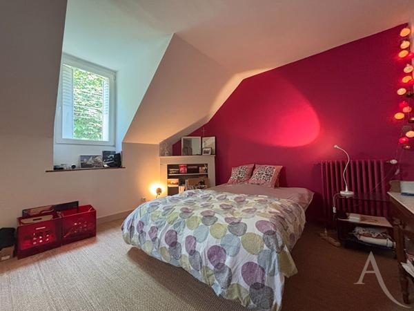Maison 3 chambres jardin et garage - Bourges