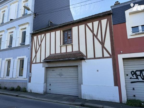 Vaste maison avec jardin et stationnements quartier Bucaille