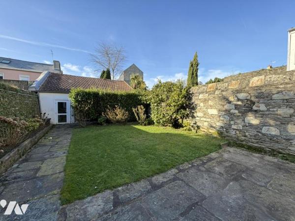 Vaste maison avec jardin et stationnements quartier Bucaille