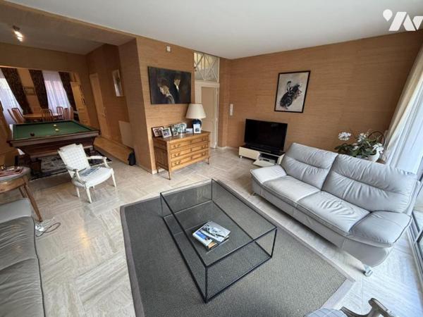 Vaste maison avec jardin et stationnements quartier Bucaille