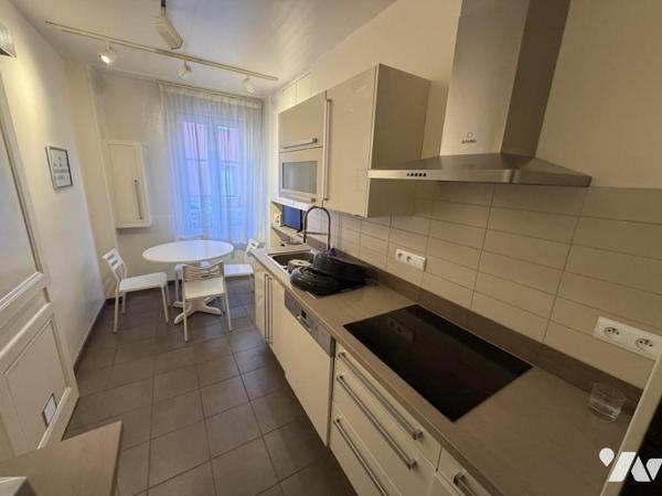 Vaste maison avec jardin et stationnements quartier Bucaille