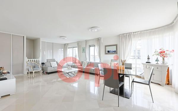 Appartement à vendre    5 pièces • 119,26 m2 Paris 20