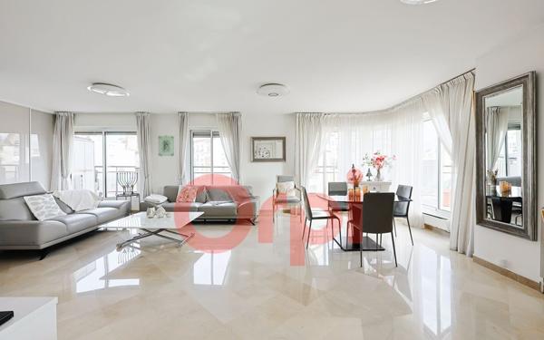 Appartement à vendre    5 pièces • 119,26 m2 Paris 20