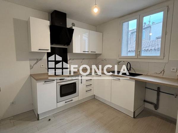 Location Appartement 4 pièces 70.25 m² - 59 Rue de la Brèche Cavaillon 84300