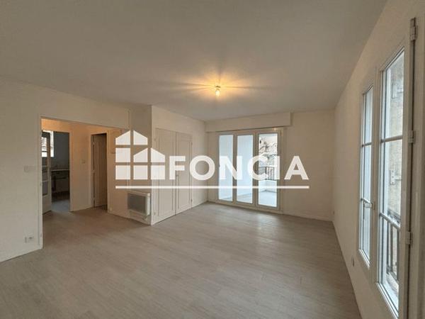 Location Appartement 4 pièces 70.25 m² - 59 Rue de la Brèche Cavaillon 84300