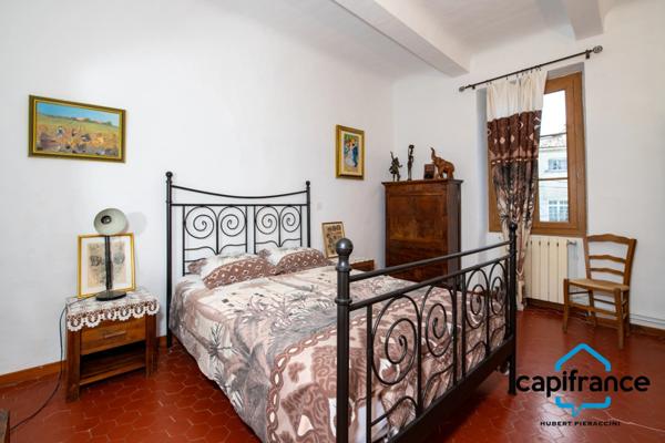 Magnifique Maison de Caractère, Proximité centre ville, calme, sans vis à vis, piscine, garage, annexe sur 462m2 de terrain