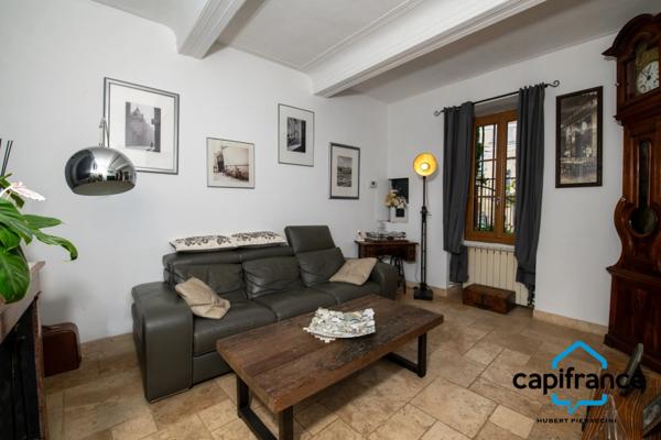 Magnifique Maison de Caractère, Proximité centre ville, calme, sans vis à vis, piscine, garage, annexe sur 462m2 de terrain