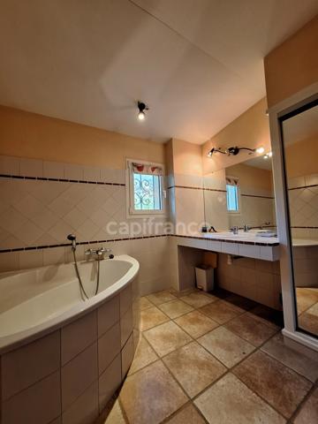 Maison à vendre 7 pièces SAINT JEAN DU GARD (30)