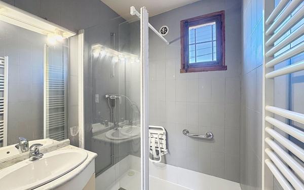 Maison à louer    4 pièces • 78 m2 Saint-Genis-Laval