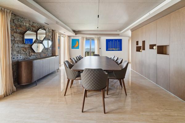 Maison à vendre  15 pièces - 580 m2 GRIMAUD - 83